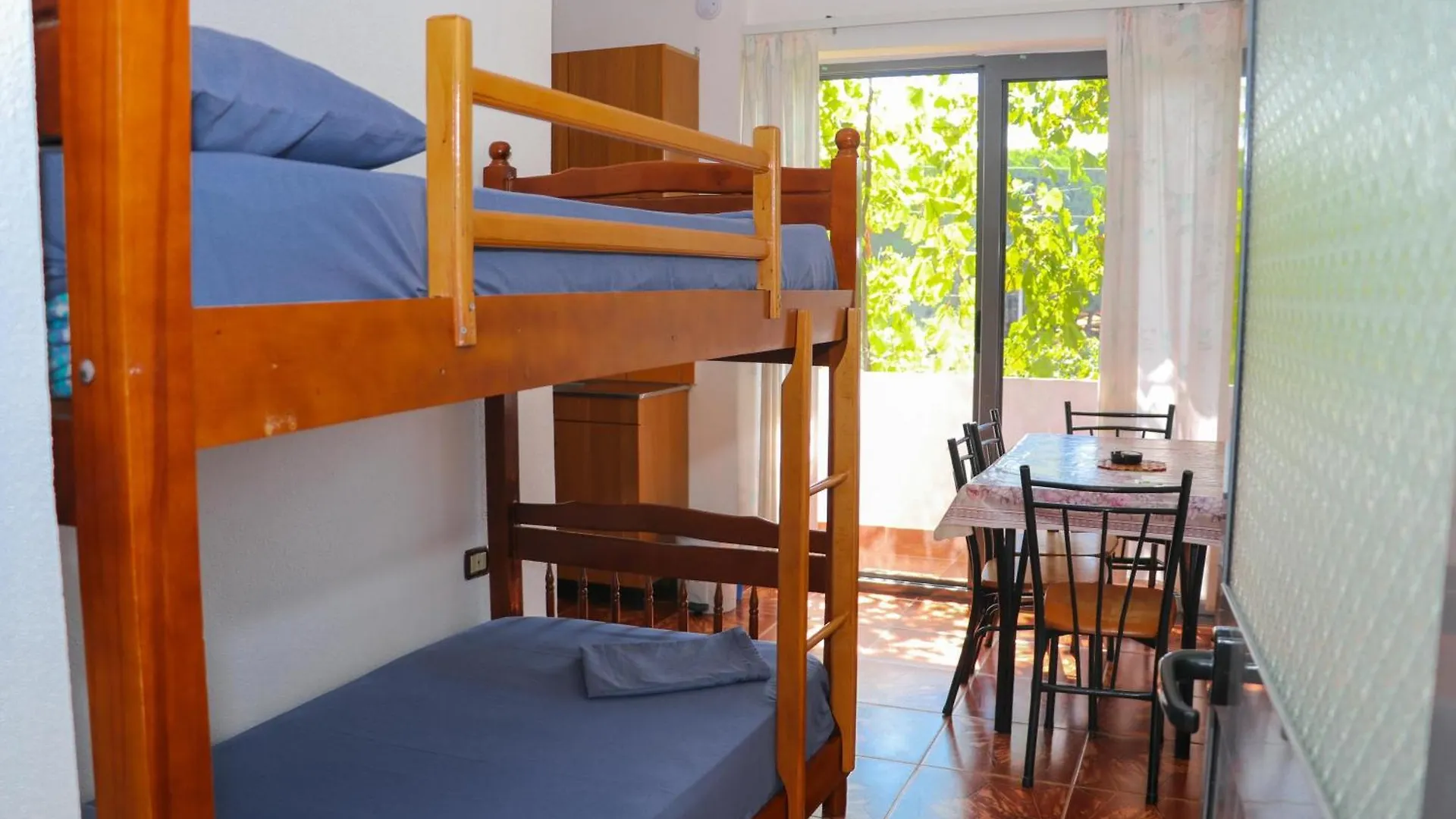 Πανσιόν Green Villa Velipojë Αλβανία